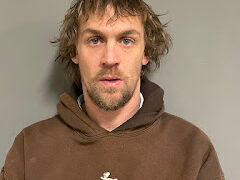 Waitsfield man arrested for domestic assault and grand larceny, police say