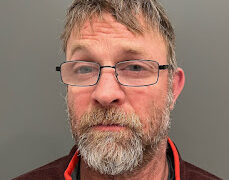 Waterbury man charged with DUI after multi-vehicle crash, police say