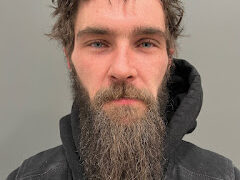 Waterbury man arrested for DUI after single vehicle crash, police say