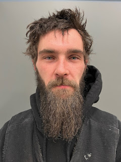 Waterbury man arrested for DUI after single vehicle crash, police say