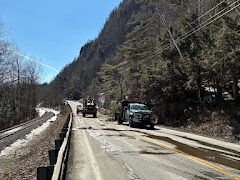 Rock slide blocks US Route 5 in Fairlee, Agency of Transportation responds, police say