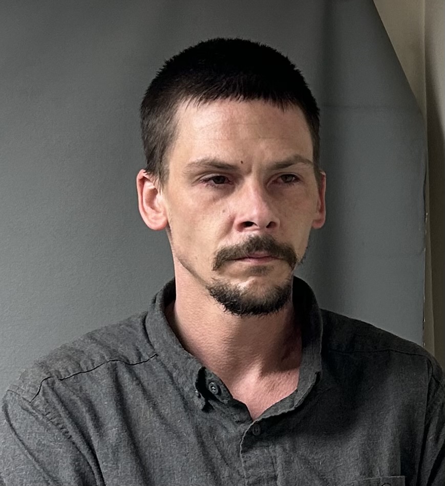 Waterbury man arrested for driving with suspended license in Jeffersonville, police say