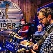 Cluckin’ & Pluckin ft. Lloyd Tyler Band