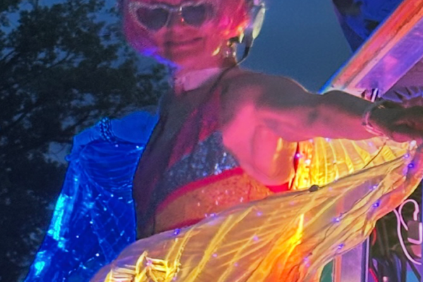 Splash Dance: DJ Love