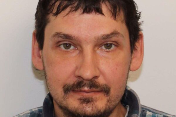 Richford man arrested for resisting arrest and warrants, police say