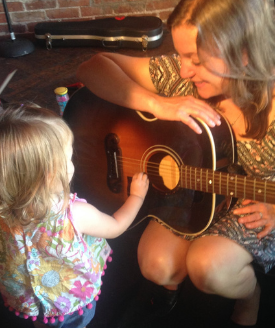 Sing Along with Linda Bassick at FFL