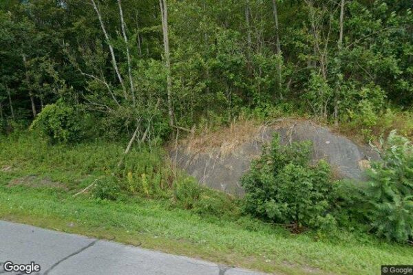 Street view of I-89 in Richmond